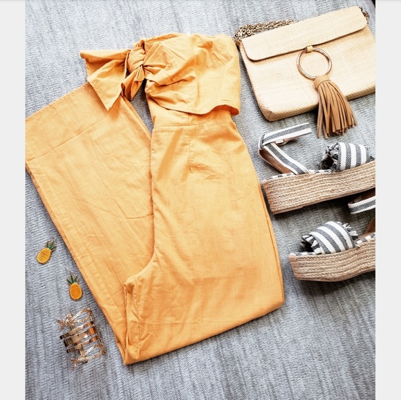 🚨END OF SUMMER SALE// Mango strapless Jumpsuit - Picture 3 of 3